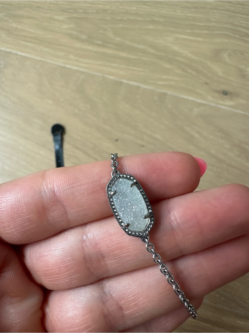 Kendra Scott Elaina Silver Adjustable Chain Bracelet Iridescent Druzy Pendant - Picture 2 of 7